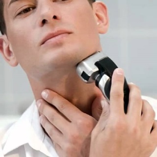 Dry shave with Panasonic arc 4