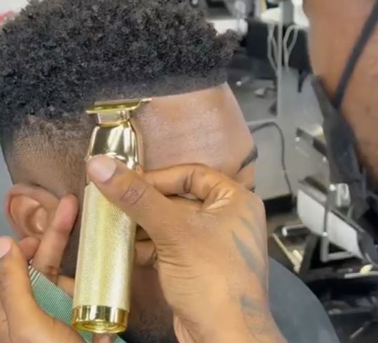 Choosing the Best Clippers for Black Men on Your Own