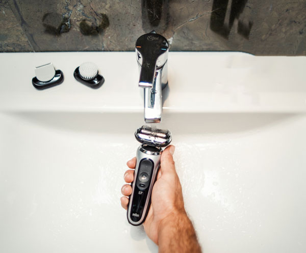 Corded Shaver Cleaning