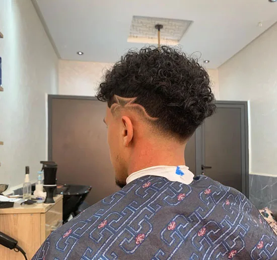 Curly Top With Multi-pattern Line