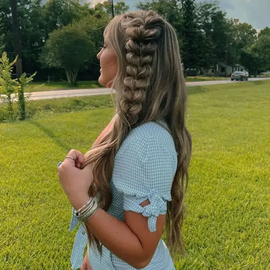 Bulky Side Bubble Braids With Wavy Tresses