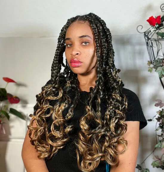 Neat Knotless Braids With Dense Frosted Curls