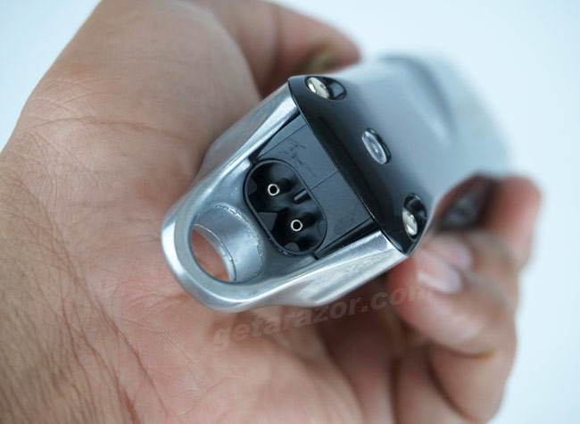 Wahl Senior’s charging port
